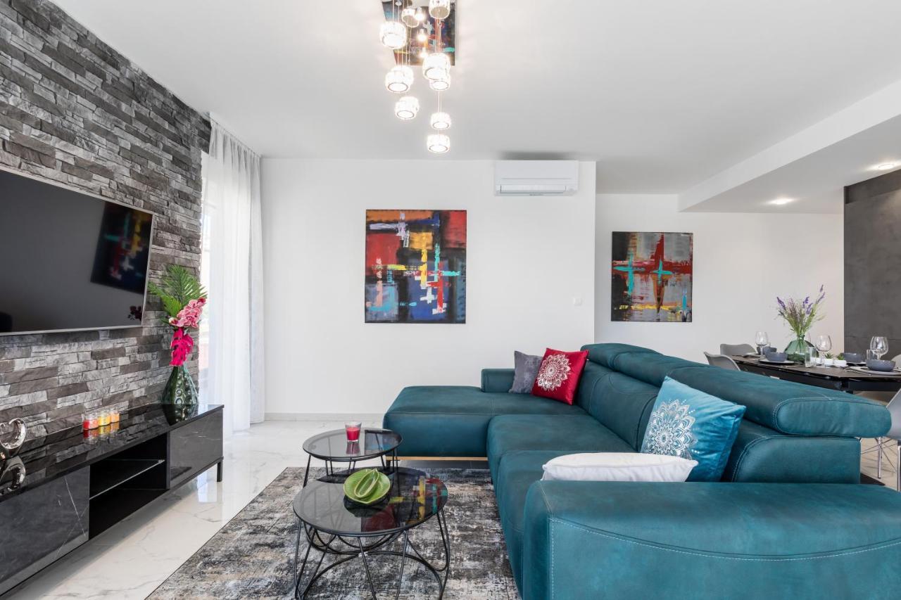 Elysian Zen Luxury Apartment - Two Bedroom Apartment With Terrace And Sea View Split Extérieur photo